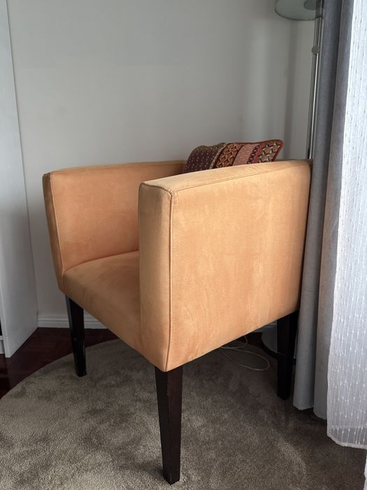 Vendo cadeirão pessego