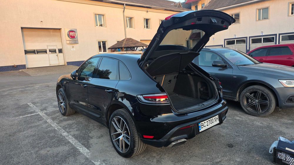 Porsche Macan 2024 VIN WP1AA2A54RLB19350 фото оголошення 3 з 22