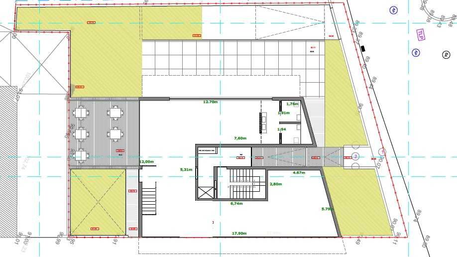 Shop with Basement | Excellent Visibility | Madalena – Vila Nova de Gaia
