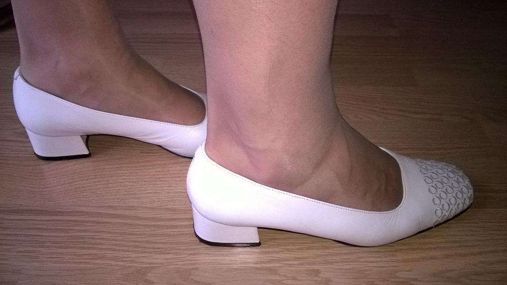 Buty damskie ALMUDENA 100 % skóra