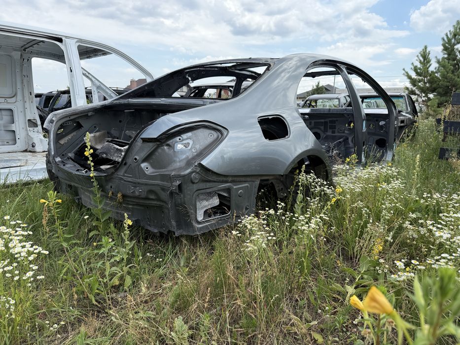 Кузов четверть W222 S-class Mercedes Мерседес четвертина частина