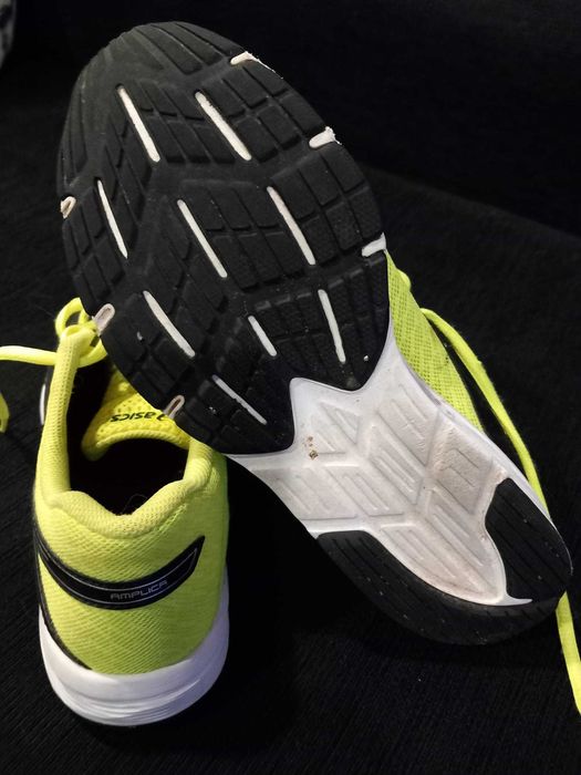 Sapatilhas asics 37.5 como novas