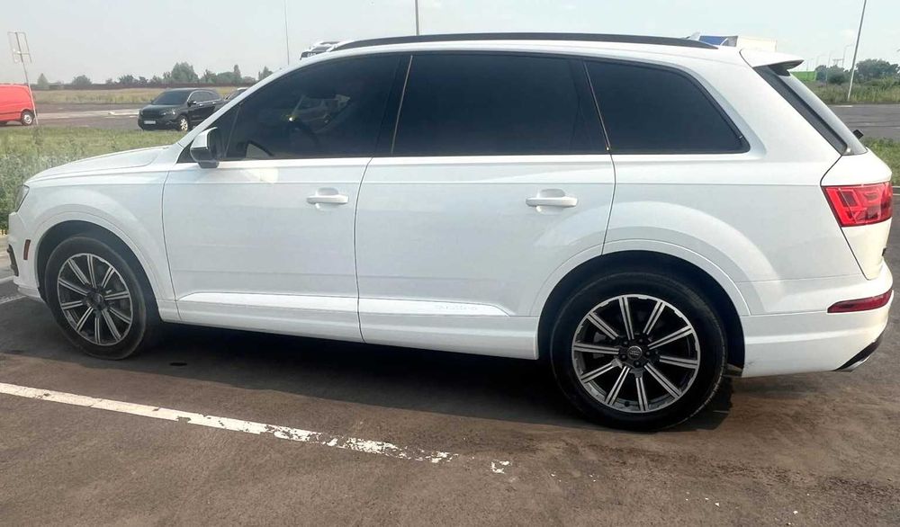 Audi Q7 2016 VIN WA1LAAF7XHD017181 фото оголошення 3 з 11