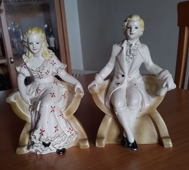 2 estatuetas muito antigas