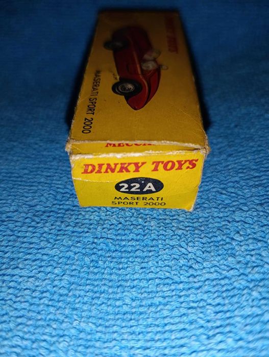 Dinky Toys Maserati Sport 2000