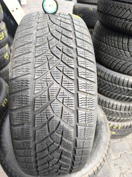 #  Opona Goodyear ultra grip performance+ 235/55/19 pojedynka