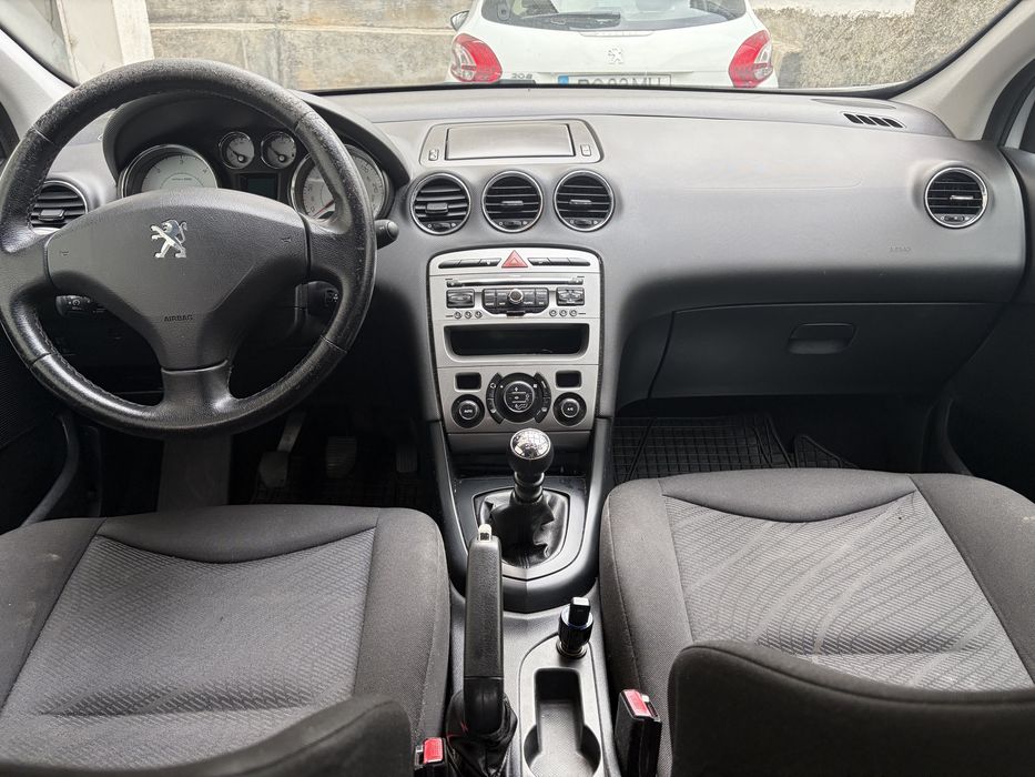 Peugeot 308 SW. foto 3