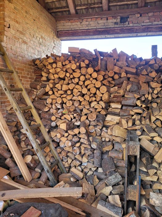 Drewno opałowe porąbane, sezonowane sosna