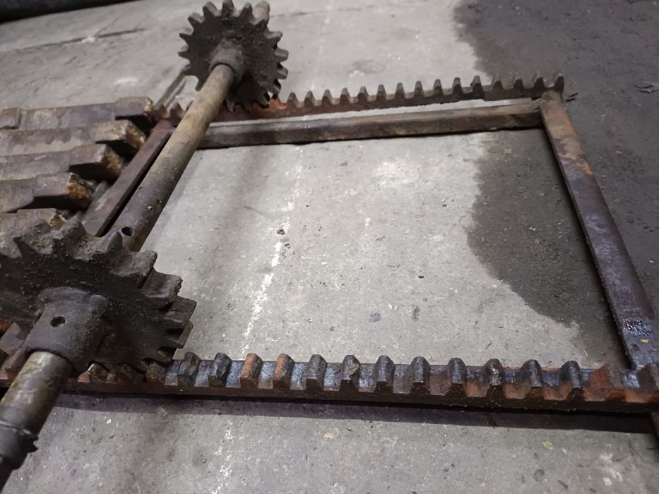 Ruszta żeliwne komplet