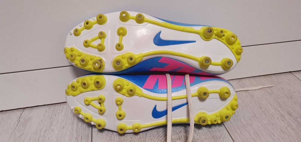 Korki NIKE Mercyriał rozmiar 36 wkładka 23cm