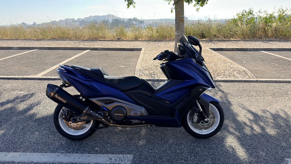 Vendo Kymco AK550 2022 Azul