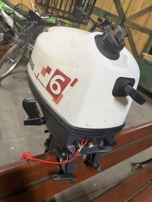 Silnik zaburtowy Yamaha 6km- czterosuwowy