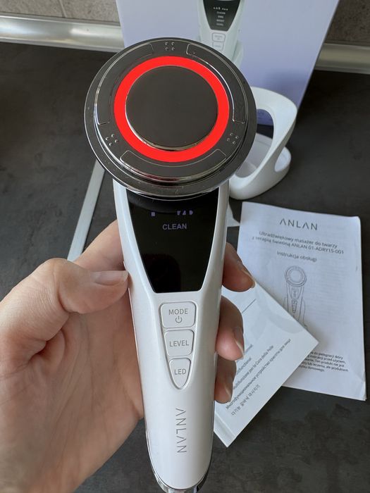Wielofunkcyjny masażer do twarzy ANLAN C812A