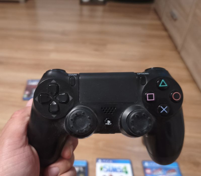 PlayStation 4 wersja 1tb z grami  fifa pl