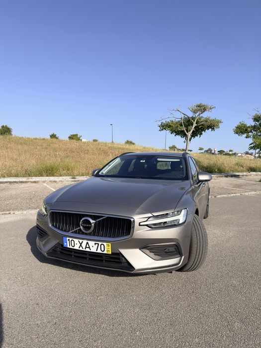 Volvo V60 D3    .