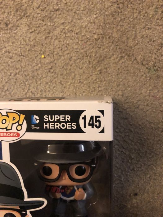 Funko Pop Clark Kent hot topic exclusive