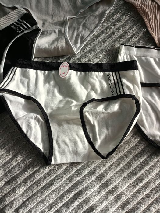 Sprzedam nowy komplet majtek damskich