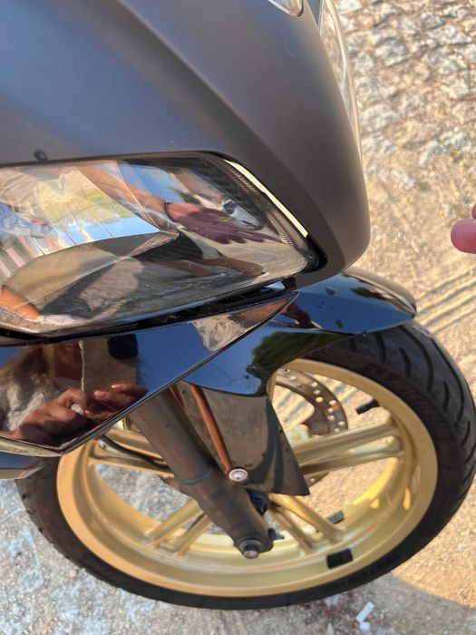 Yamaha YZF - R125 2012