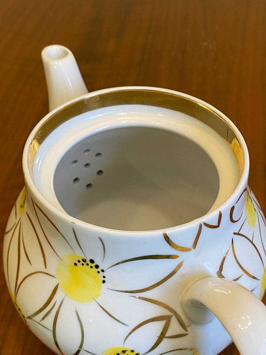 Чайный сервиз "Золотая ромашка" Барановка, винтаж