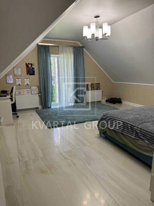 Продаж двоповерхового будинку в елітному районі лісової Бучі, 10 сот.