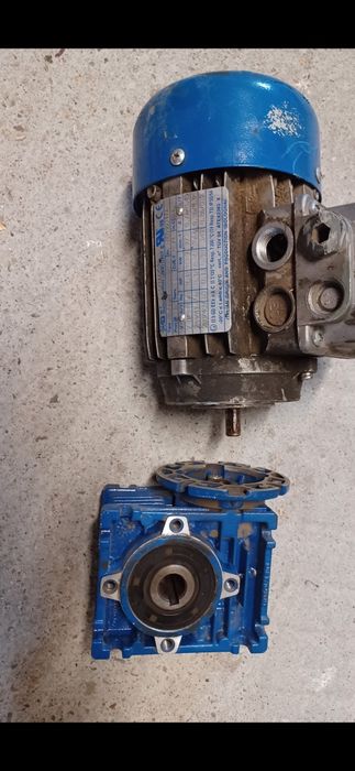 Sprzedam motoreduktor silnik elektryczny