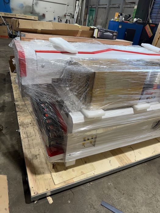 Profesjonalny laser co2-1325, duże pole pracy, mocny - 300W