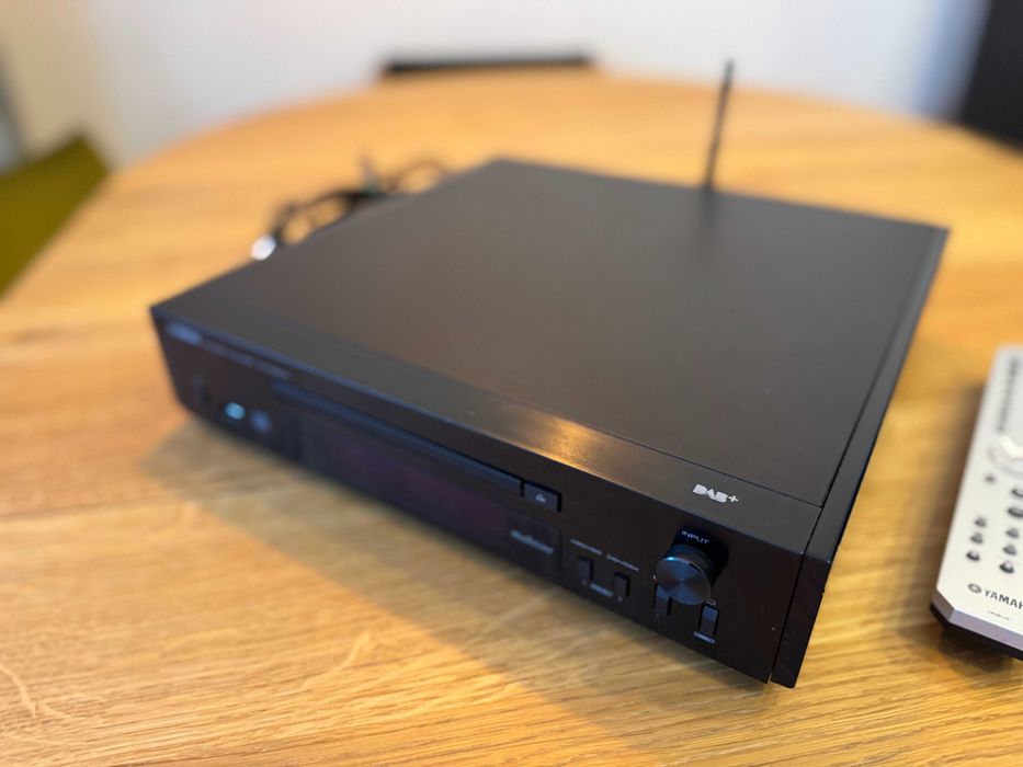 Yamaha CD-NT670D - streamer odtwarzacz sieciowy /Spotify/Tidal/Deezer