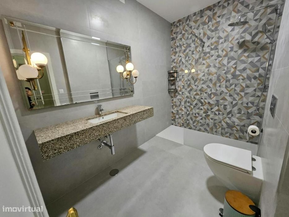 Quarto - localizado em Sé de Braga e São Lázaro Braga