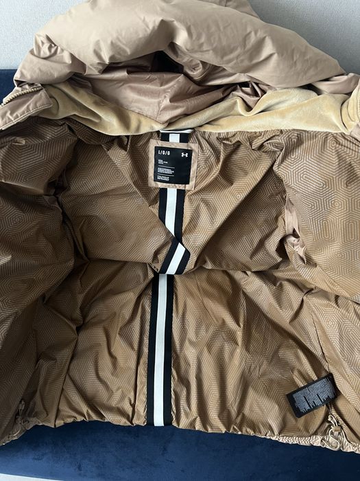Продам куртку Under Armour