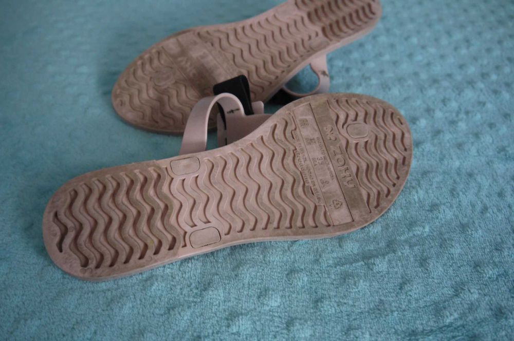 Japonki klapki ZAXY r. 37 jak nowe