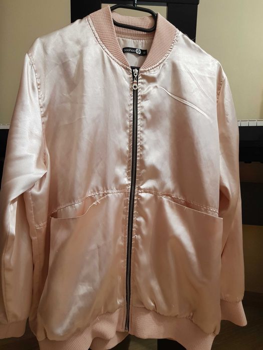 Вітровка олімпійка Boohoo