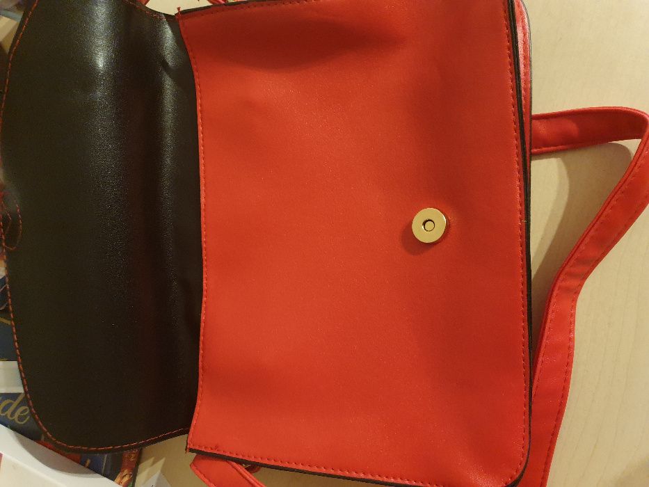 Torebka czerwona AVON - nowa