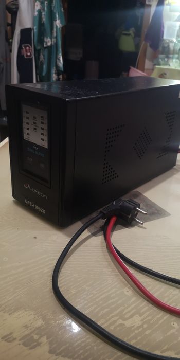 Дбж .ИБП Безперебійник 1квт luxion