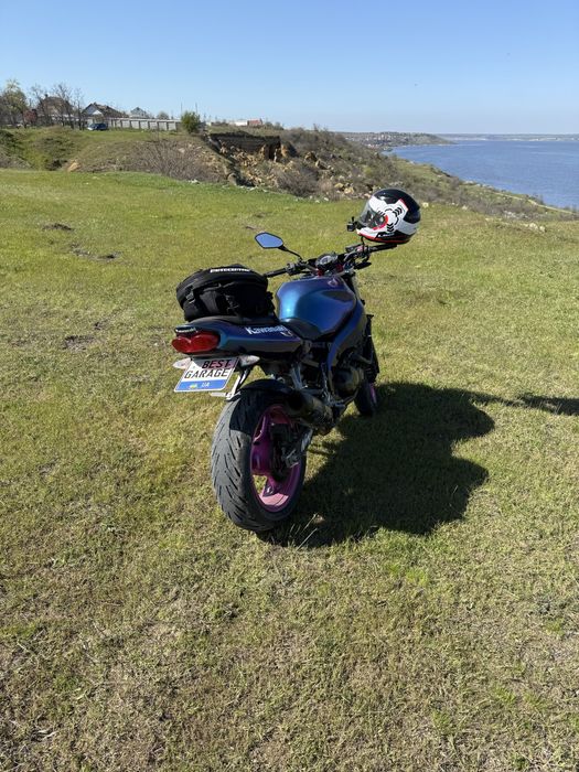 Продам kawasaki zx6r