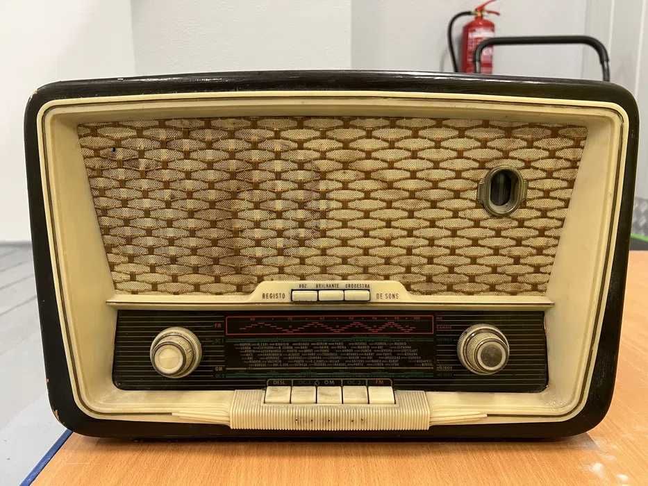 Vendo Rádio Vintage Schaub-Lorenz Goldy Type 3378