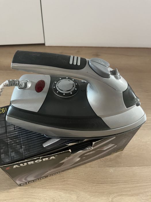 Утюг AURORA AU 193