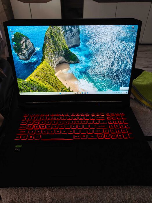 Acer Nitro 5 AN517 54-57JL