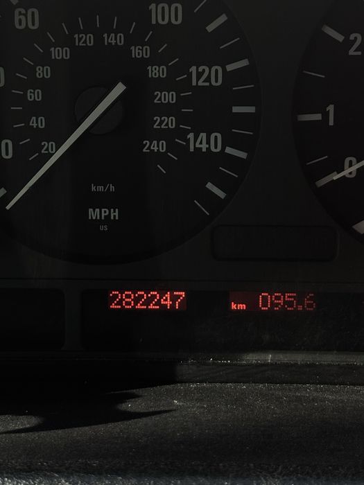 продам авто BMW X5 E53