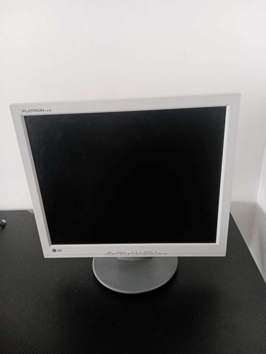 LG 19-Inch Monitor430409581016524803