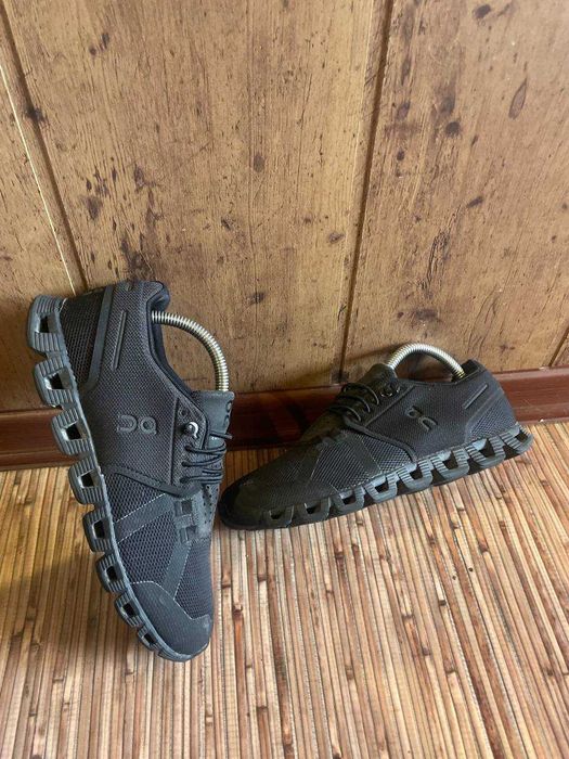 Спортивные беговые кроссовки on cloud оригинал, размер 38