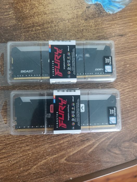 Оперативна пам'ять ddr 4 16 gb 3200.