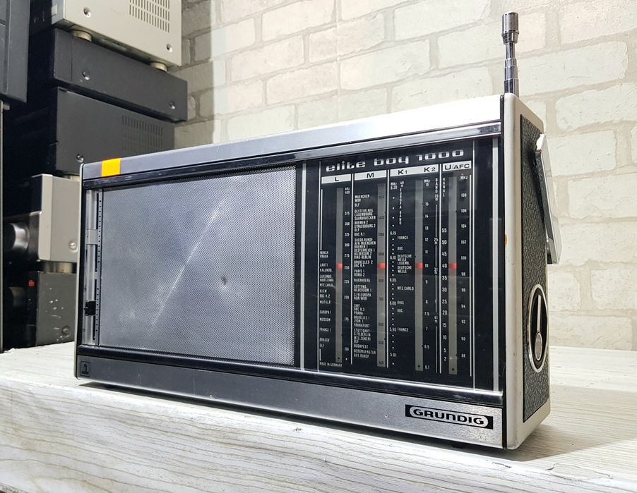 FM/AM радіо приймач Grundig Elite-Boy 1000 б/у з Німеччини