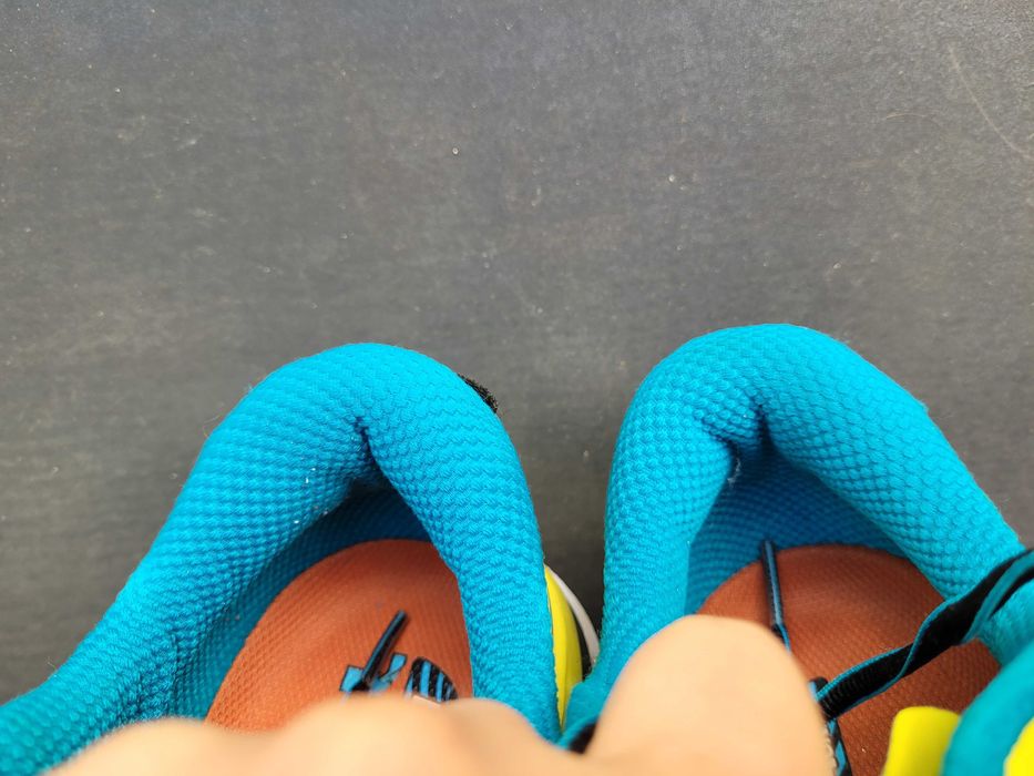 Hoka One One Speedgoat buty trailowe Vibram r. 42 męskie