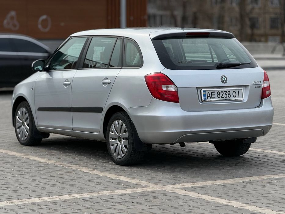 Продам Skoda Fabia 1.6 дизель 2011