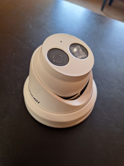 Kamera IP Hikvision z mikrofonem model Pro