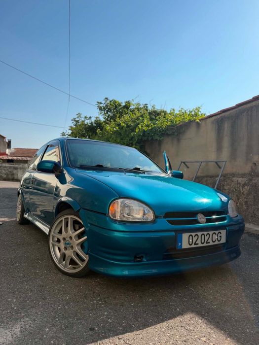 Opel corsa 1.4 8v sport