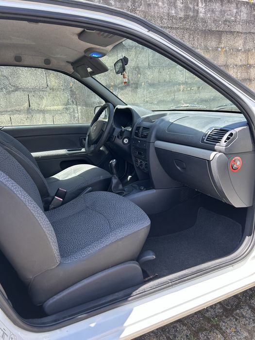Vendo Clio 1.5 dci.