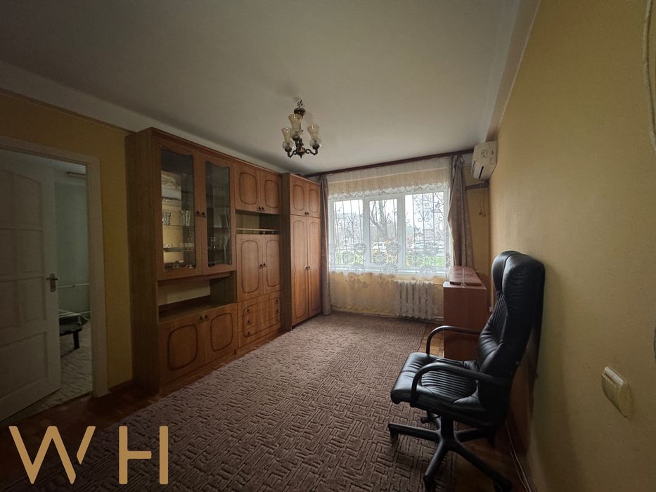 Продам 2-кімнатну квартиру 46 м², вул. Чорних Запорожців 17, Без%