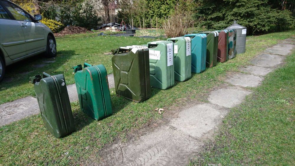 Zestaw kanistrów