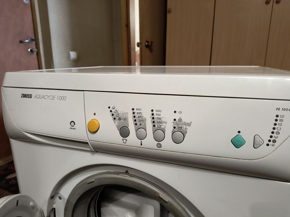 Пральна машина Zanussi FE 1024 N (Aquacycle 1000)